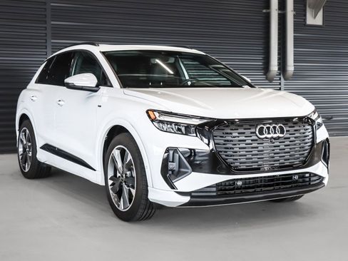 Certified 2024 Audi Q4 e-tron Premium Plus image 11