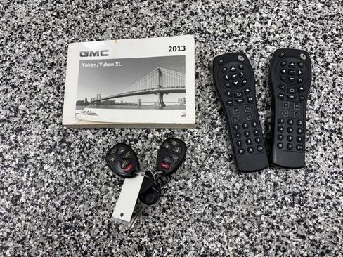Used 2013 GMC Yukon SLT w/ SLT-2 Equipment Package image 21