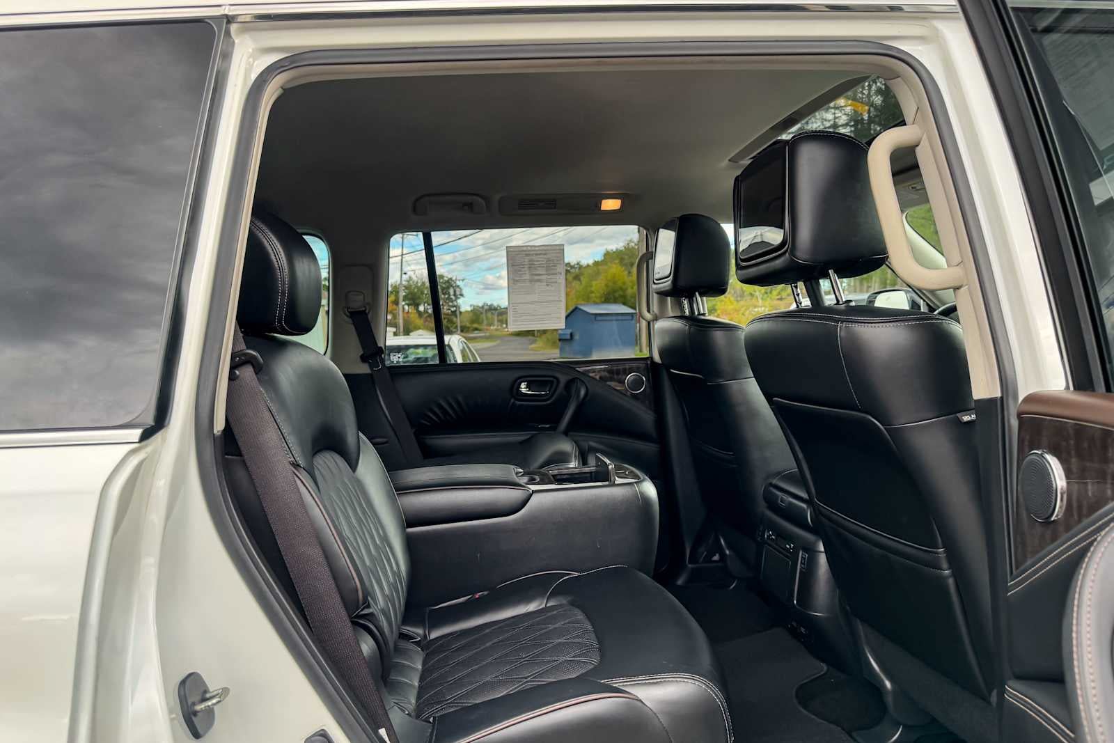 Certified 2023 Nissan Armada Platinum w/ Captain's Chairs Package AWD/4WD image 10