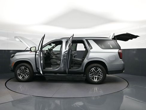 Used 2025 Chevrolet Tahoe Z71 AWD/4WD image 48