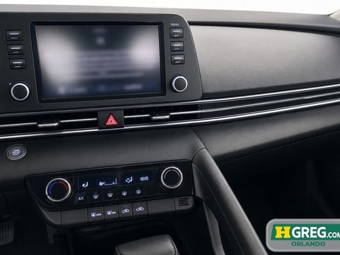 Used 2021 Hyundai Elantra SEL FWD image 13