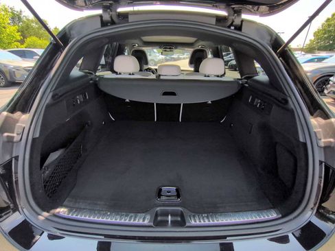 Used 2024 Mercedes-Benz GLC 300 4MATIC image 37