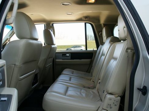 Used 2017 Ford Expedition EL XLT w/ Equipment Group 202A image 30