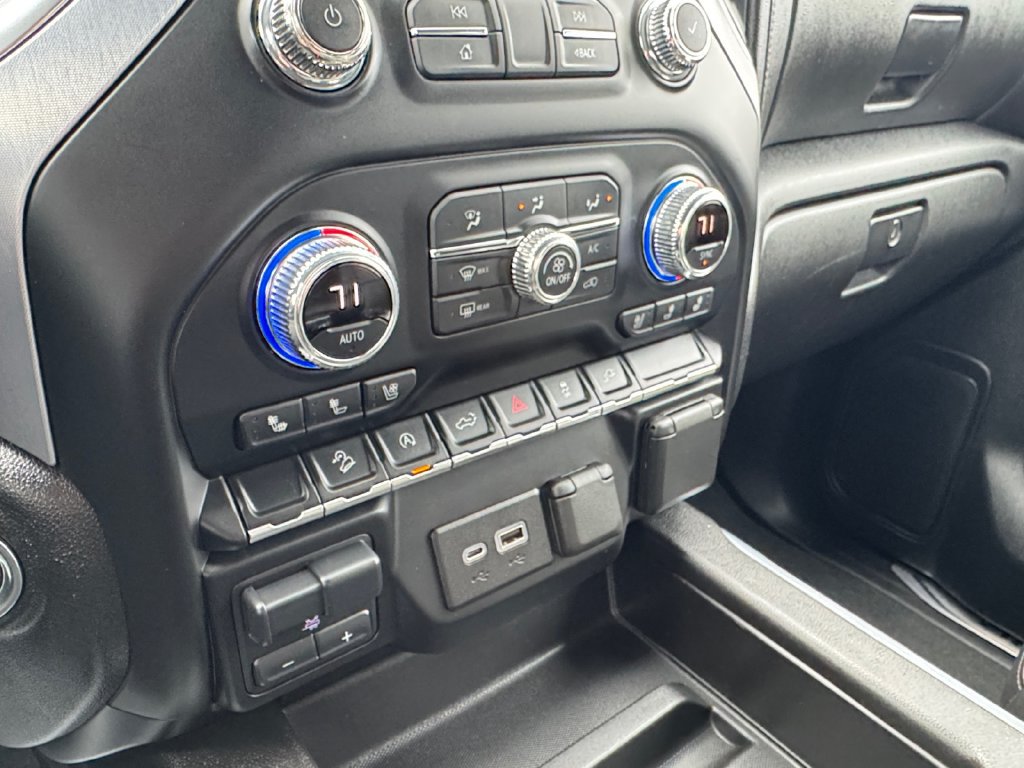 Used 2021 GMC Sierra 1500 SLT w/ SLT Premium Package AWD/4WD image 25