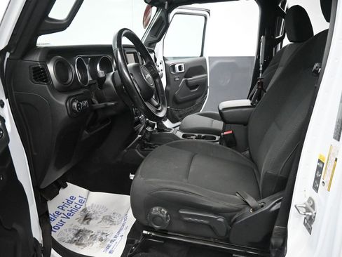 Used 2022 Jeep Gladiator Sport image 30