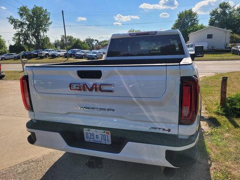 Used 2022 GMC Sierra 2500 AT4 AWD/4WD image 7