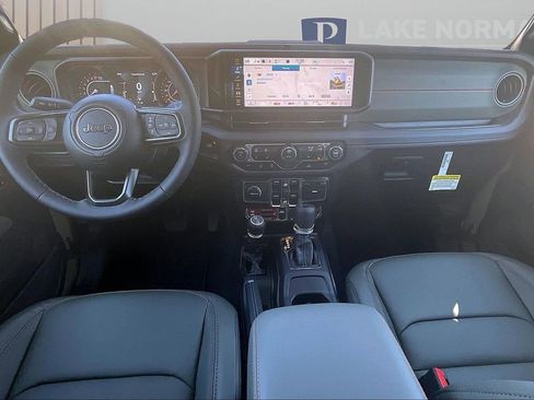 New 2026 Jeep Gladiator Mojave AWD/4WD image 10