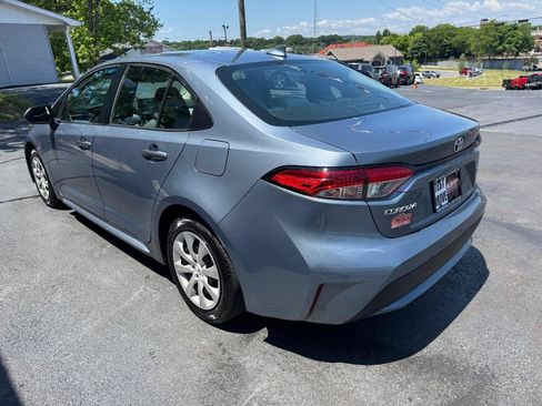 Used 2020 Toyota Corolla LE FWD image 7