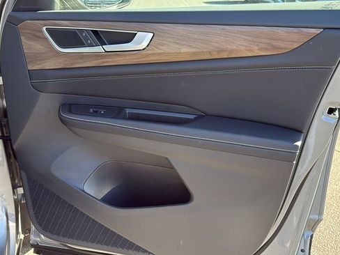 New 2026 Volkswagen Atlas SE image 33