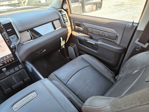 Used 2025 RAM 2500 Limited image 17