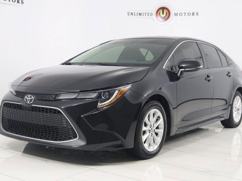 Used 2022 Toyota Corolla XLE image 5