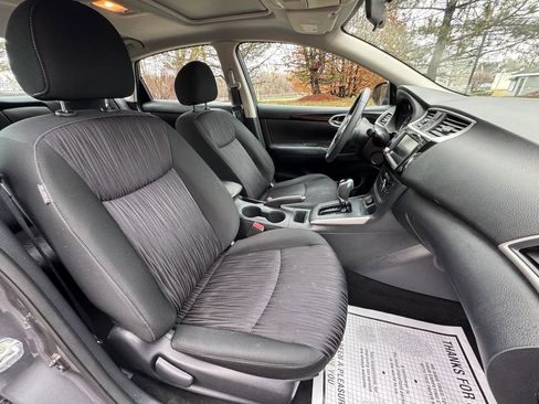 Used 2019 Nissan Sentra SV w/ Special Edition Package image 13