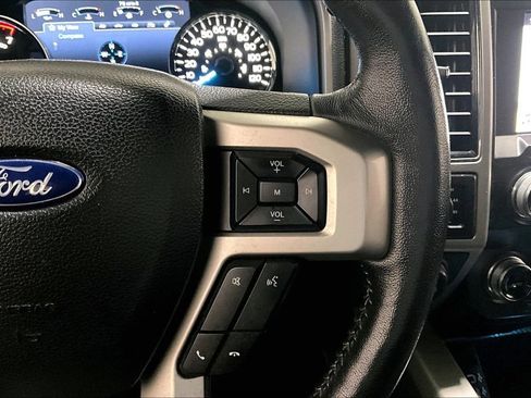 Used 2019 Ford F150 Lariat w/ Equipment Group 502A Luxury image 12