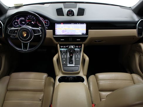 Used 2019 Porsche Cayenne AWD/4WD image 32
