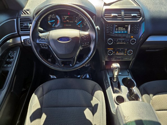 Used 2018 Ford Explorer XLT FWD image 12