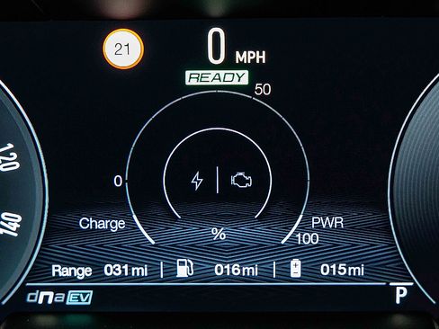 Used 2024 Alfa Romeo Tonale Ti image 10