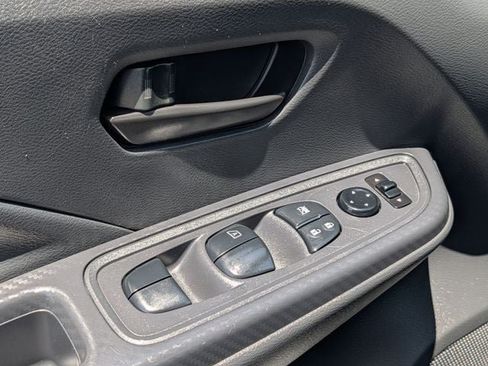 Used 2023 Nissan Versa S FWD image 20