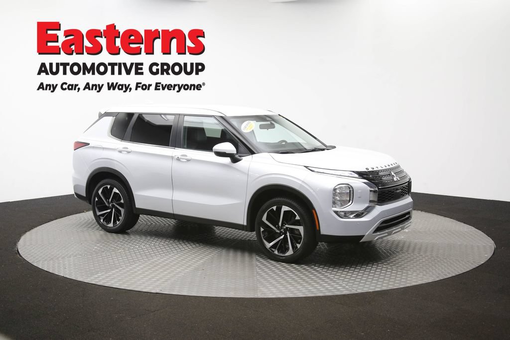 Used 2024 Mitsubishi Outlander SE AWD/4WD image 48
