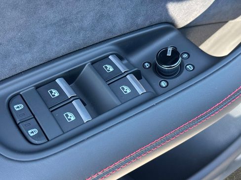 New 2026 Audi Q7 3.0T Prestige image 14