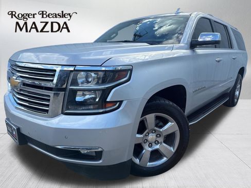 Used 2018 Chevrolet Suburban Premier AWD/4WD image 1