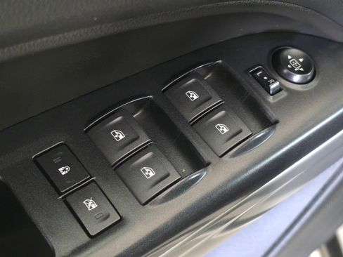 Used 2022 Chevrolet Colorado LT image 23