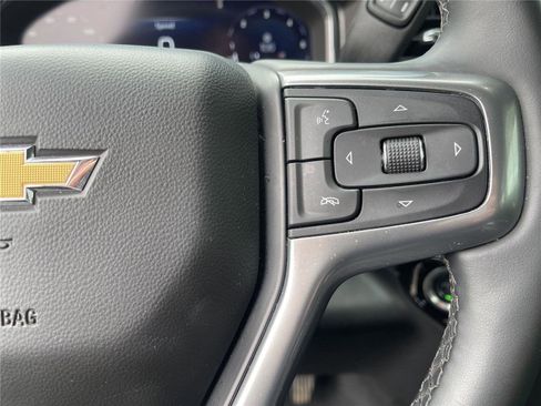 Used 2025 Chevrolet Silverado 1500 LT image 26