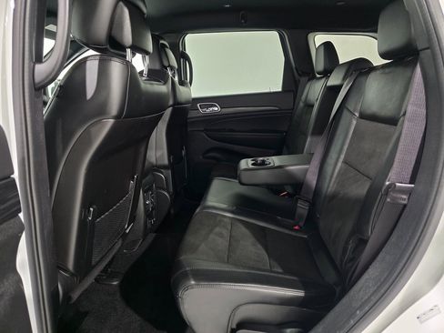 Used 2021 Jeep Grand Cherokee Altitude image 21