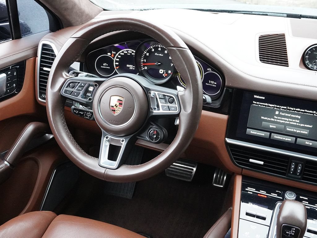Used 2022 Porsche Cayenne Turbo AWD/4WD image 43