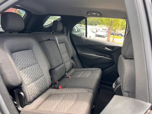 Used 2019 Chevrolet Equinox LT FWD image 28