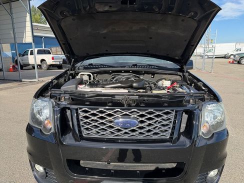 Used 2009 Ford Explorer Sport Trac Adrenalin AWD/4WD image 29