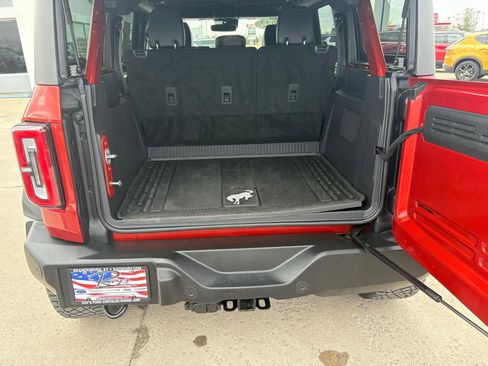 Used 2022 Ford Bronco Wildtrak image 64