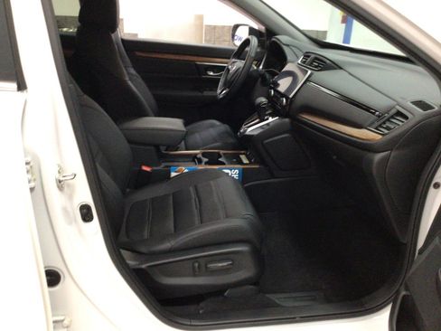 Used 2020 Honda CR-V Touring image 32