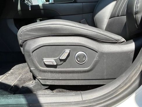 Used 2025 Hyundai Santa Fe SEL image 17