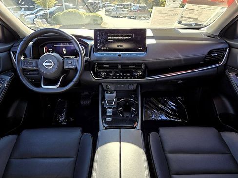 Certified 2024 Nissan Rogue SL image 10