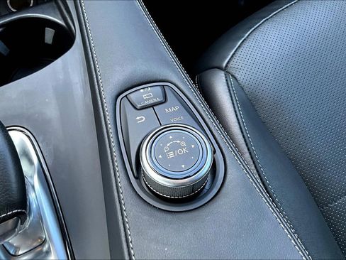 Certified 2023 INFINITI QX55 Essential image 47