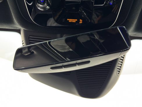 Used 2025 Mercedes-Benz AMG GT 63 S w/ AMG Carbon Fiber Package image 38