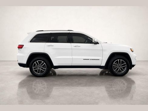 Used 2020 Jeep Grand Cherokee Limited w/ Luxury Group II RWD image 3