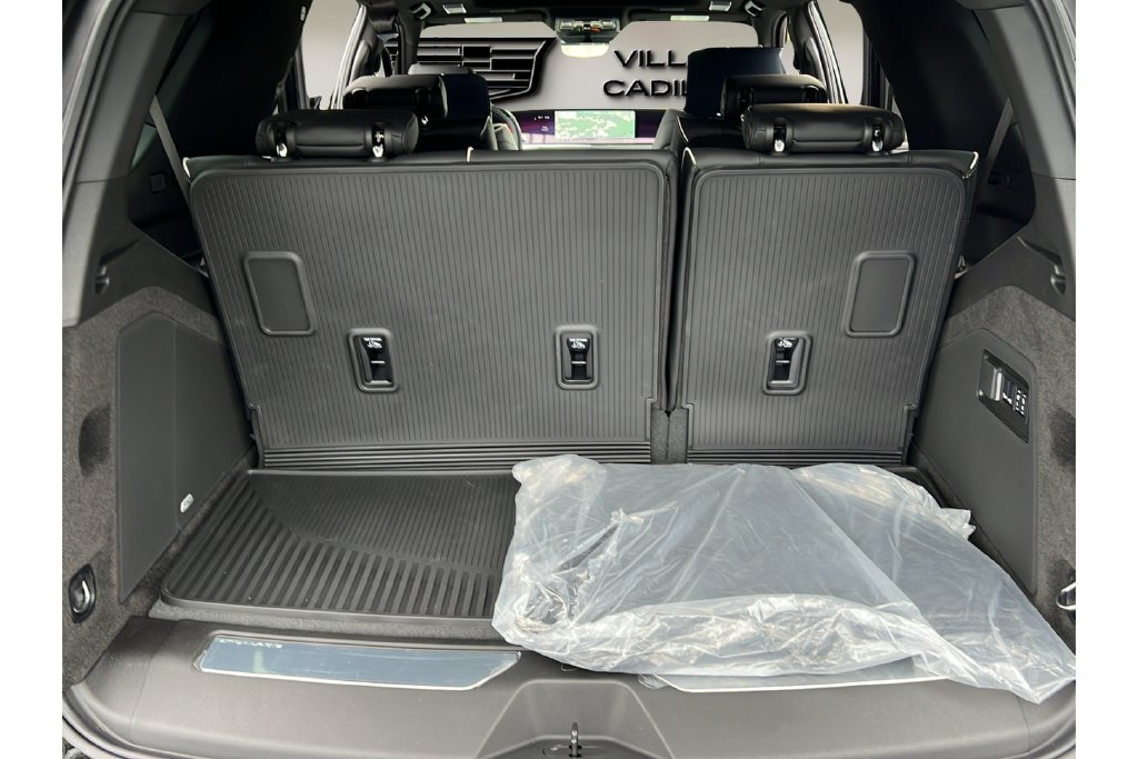 New 2027 Cadillac Escalade Luxury w/ Touring Package AWD/4WD image 15