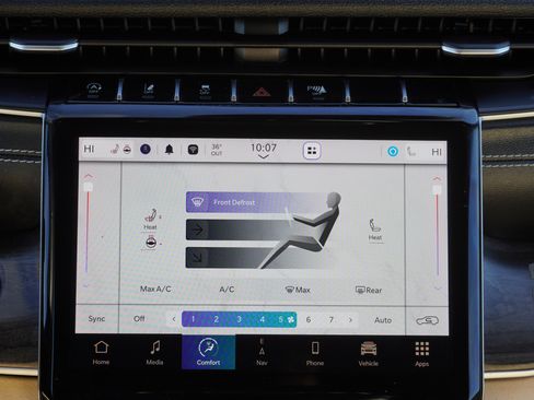 Used 2023 Jeep Grand Cherokee Limited image 30