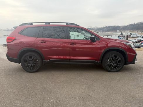 Used 2024 Subaru Ascent Onyx Edition Limited image 4