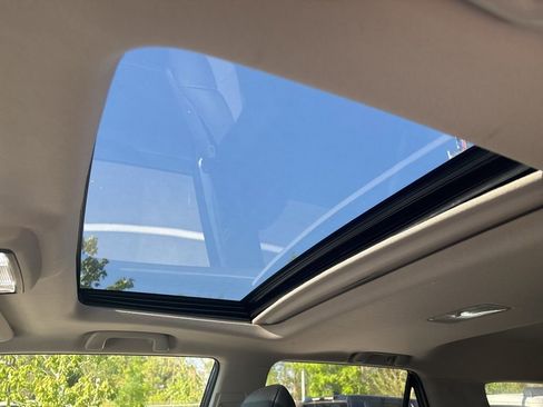 Used 2022 Toyota 4Runner SR5 Premium w/ Moonroof Package image 7