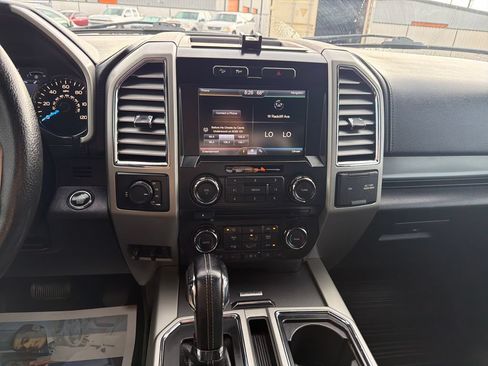 Used 2015 Ford F150 Lariat AWD/4WD image 12