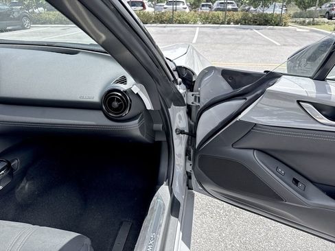 New 2026 MAZDA MX-5 Miata Club w/ Interior Package RWD image 21