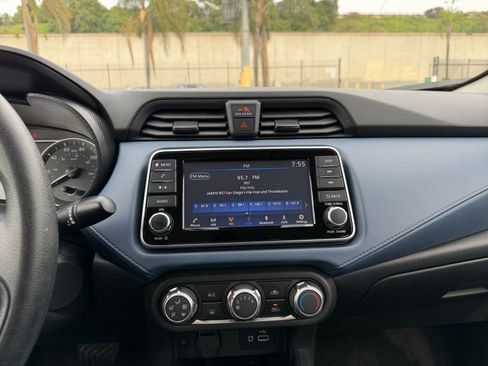 Used 2025 Nissan Versa SV image 20