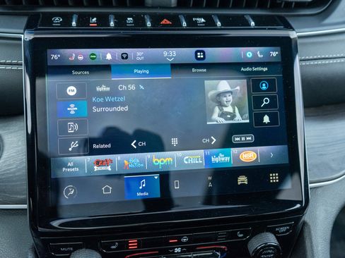 Used 2022 Jeep Grand Cherokee L Limited image 18