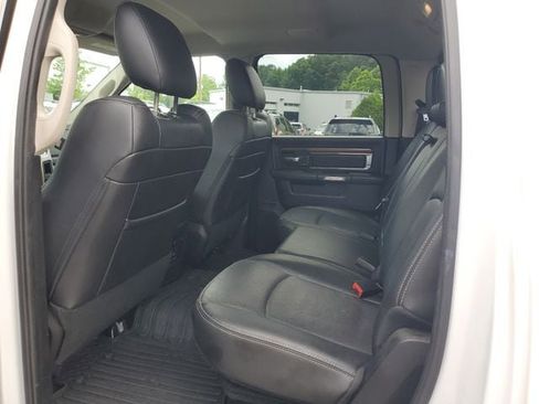 Used 2016 RAM 1500 Laramie w/ Convenience Group AWD/4WD image 17