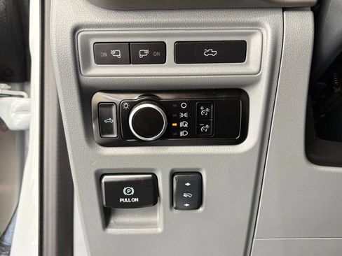 Certified 2024 Ford F150 Lightning XLT AWD/4WD image 35