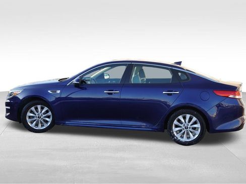 Certified 2016 Kia Optima EX image 10