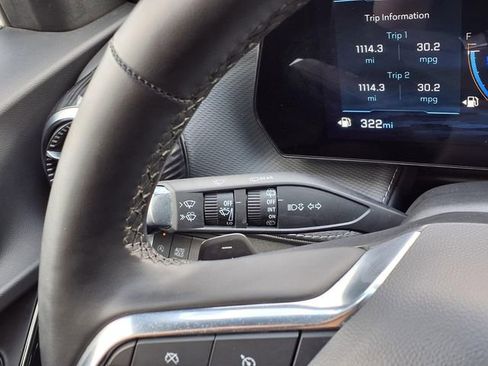 Used 2025 Chevrolet Equinox LT FWD image 58