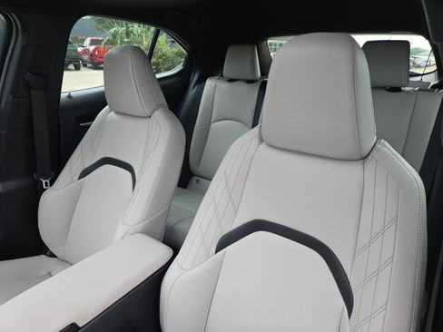 Used 2023 Lexus UX 250h FWD w/ Accessory Package (Z2) image 9